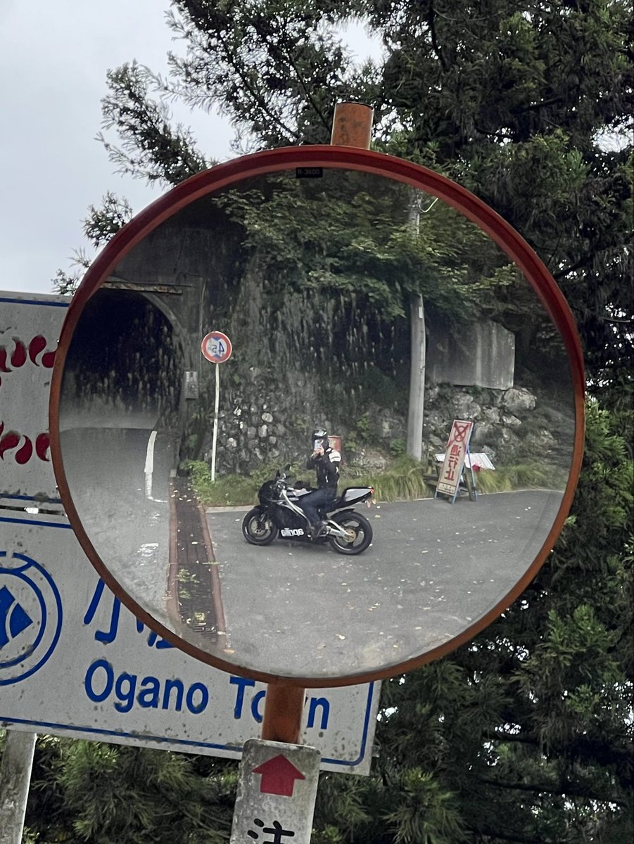 xazexo's tweet photo. MotoGP始まる14時までには帰らんと
アプリリア RS125 aprilia https://t.co/Ck7nL40bas