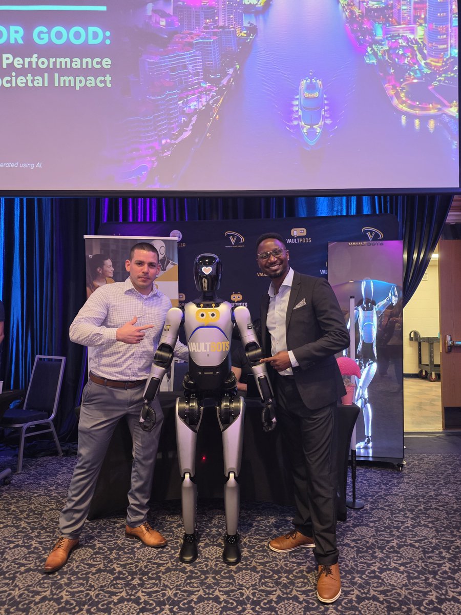 Urlilhomeboy's tweet photo. Spent Friday at #AI305, hosted by @FIUBusiness. Biggest takeaway: companies aren't waiting on governments to finish AI rules. They're building their own oversight, and it starts with data you can trust.

Thanks @MiamiDadeCounty for sponsoring me! #AIforGood https://t.co/OyV0CS46DE