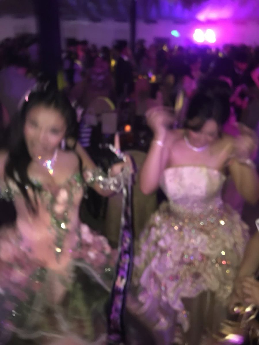 maribarrz's tweet photo. Hoco 🫶 https://t.co/XPkRPFy3ex