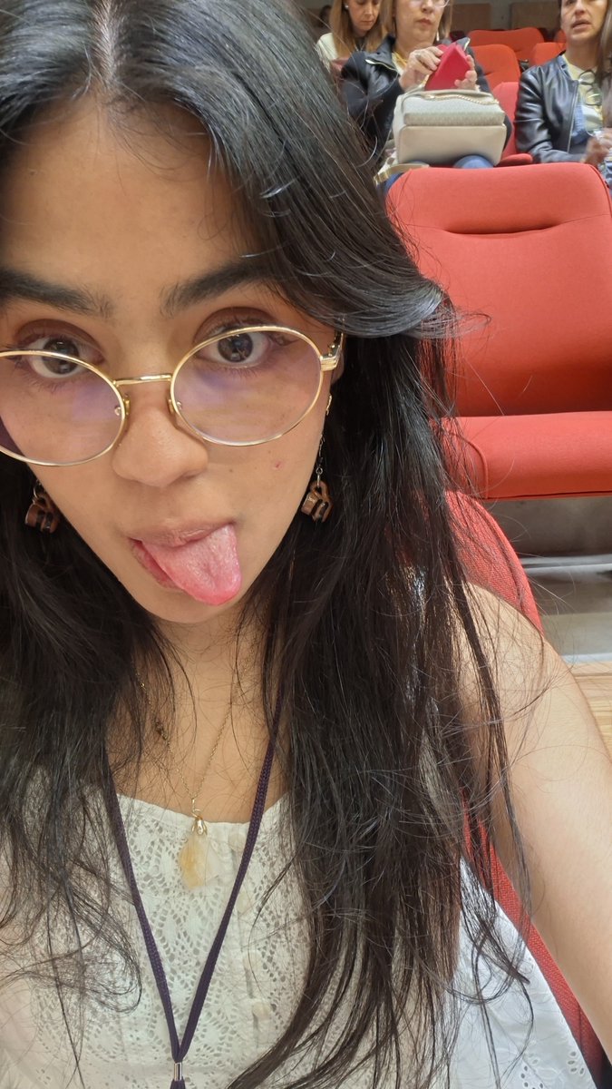 hipofisiss's tweet photo. Miren que quiut mi bolsitaaa. ※。.:*:・'°☆ https://t.co/iXMeeWq0Vk