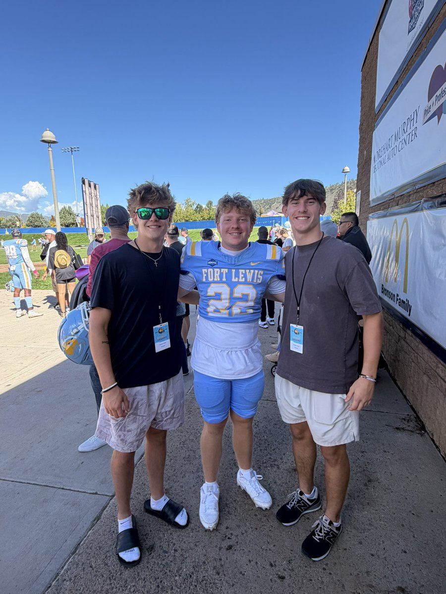 cjlawyer2027's tweet photo. I would love to thank @Coach_SBrown , @coachjmacarthur, @FLCCoach_Cox, and @FLCFootball for inviting me to come out and experience a game day!! Also love to see my boy @rickert_brent.
#AGTG #SWARM #JFND #NTNP
@rockwalljfndfb @KoachV @CoachBrooks22 @coachfrantz @CoachSoderquist https://t.co/EP3DBNG2Fg