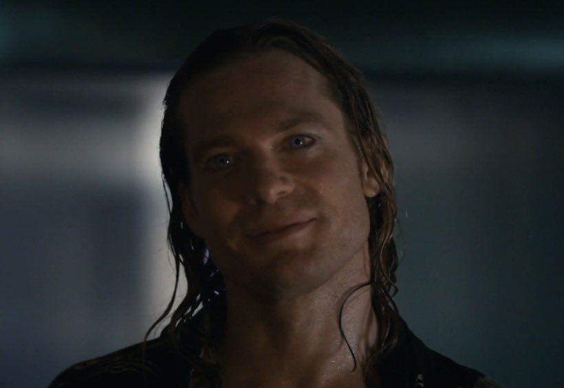 SHAN3D3AN's tweet photo. Lestat: I h8 you and You should kill You r self 😊🩷 die Armand die 🥰 
Armand: can Yuo be the Mother of my children 😳🤤 https://t.co/2tjJKyGsCO