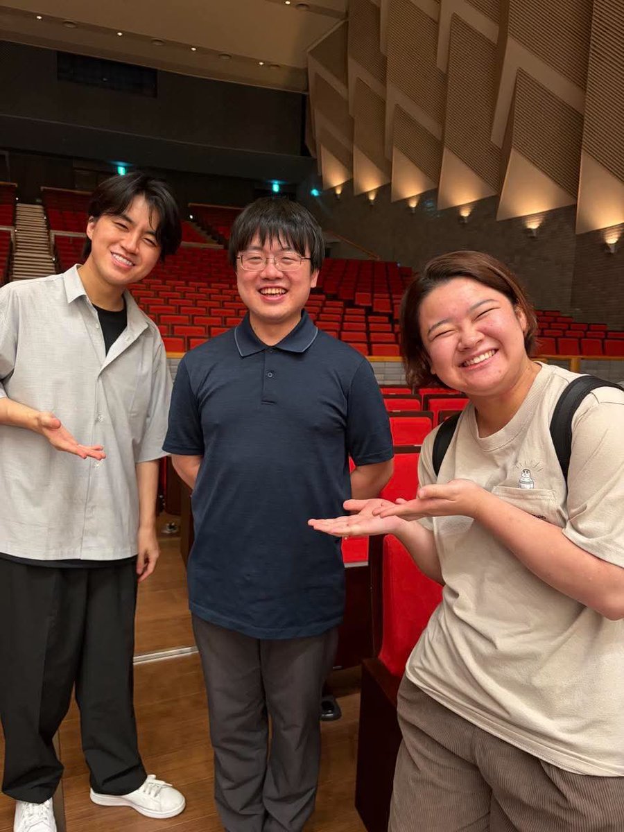 jescmusic's tweet photo. #せんくら2026
オーケストラリハーサルよりオフショット📸

2公演を指揮していただいた、太田弦さんと！
太田さんはこの後の最終公演もお願いします🙇

せんくら2026 グランド・フィナーレ
進藤実優のショパン＆歓喜の第九
19:30開演 イズミティ21 大ホール (完売御礼)
https://t.co/WVAvcuk77a https://t.co/6pBPO9xj8M