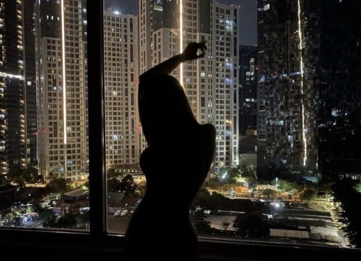 Macy100x's tweet photo. Can I get a GM? 🖤 https://t.co/aSFN5fB5JK