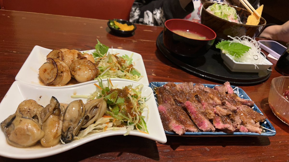 ne_mutai_25's tweet photo. 最近のごはん🍚💞
1️⃣まーらー
2️⃣居酒屋
3️⃣ホッケにんじん蓮根の炊き込みご飯
4️⃣キーマカレー

最後の２つはみぅの手作りです🌷 https://t.co/Z5GEeuoip9