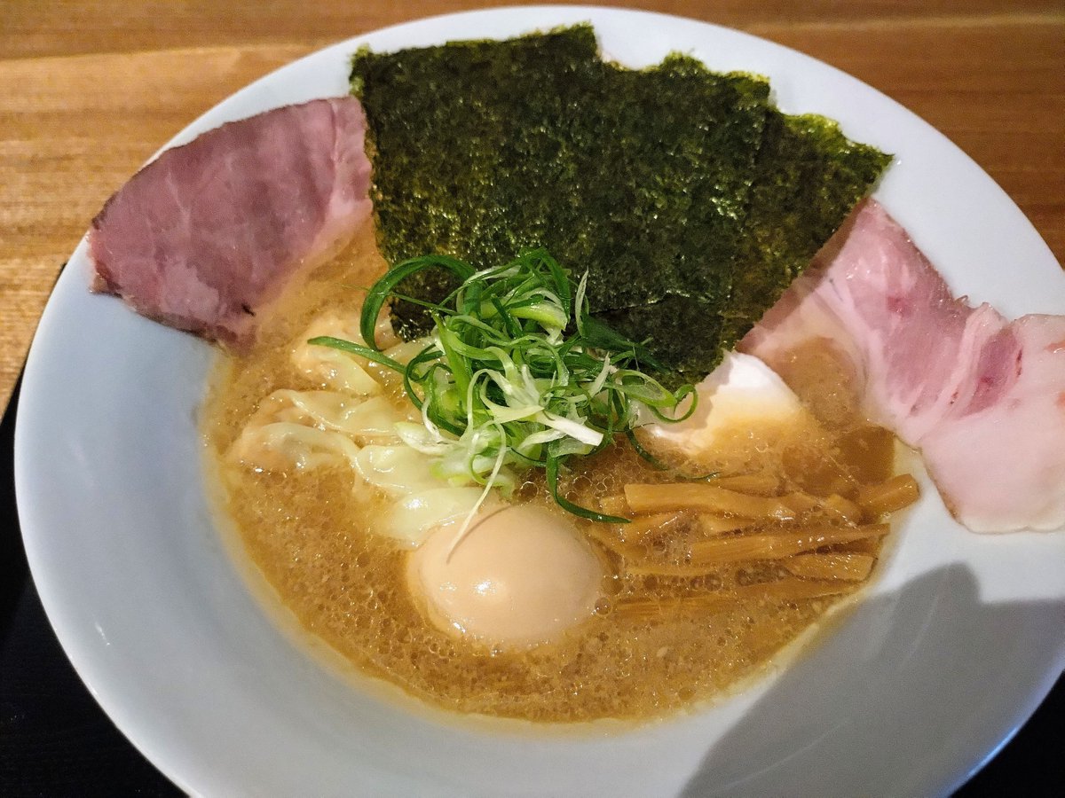 caab039856fc46a's tweet photo. ラーメンラッシュ

神座

東中野　鷹の羽

東中野　ばく

ラーメンを食べる日々 https://t.co/iIWf8GVgvH