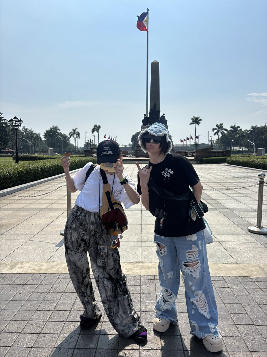 BESTYOUTERBBQ's tweet photo. めちゃくちゃ暑い🤟😇🤟
MARUちゃんと🤟😎🤟 https://t.co/Rv2hrbjw4a