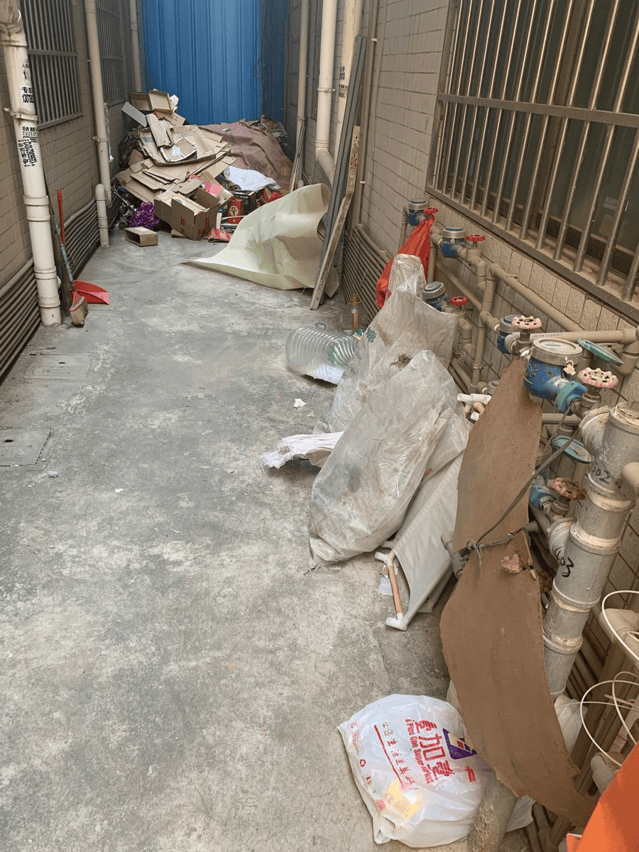 PeterFlorerlu3's tweet photo. [Need to fix the messy, crowded corner of the dormitory, it's such a dumb little spot that's super annoying]， https://t.co/QXhs724o3S