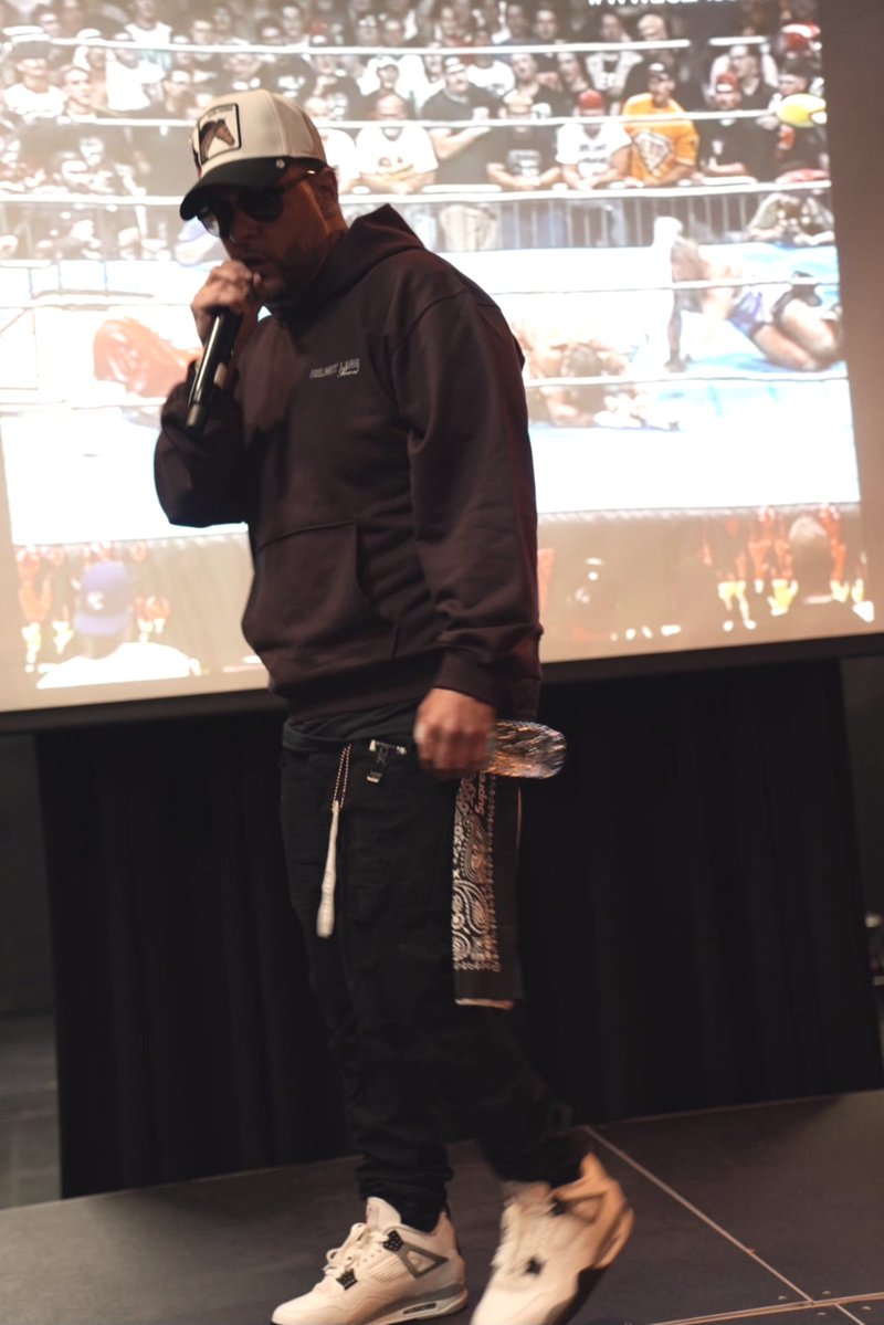 RealCodeNine's tweet photo. Nueve. https://t.co/Kb0OzYWaPe