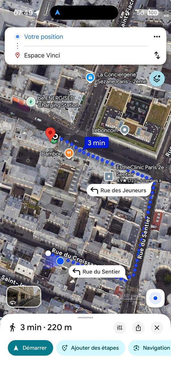 blinknitta's tweet photo. PARIS É LULA 13 ⭐️❤️
Fila dando volta no quarteirão 8 da manhã 
Faz o L caralho https://t.co/fWKaVmtoZu