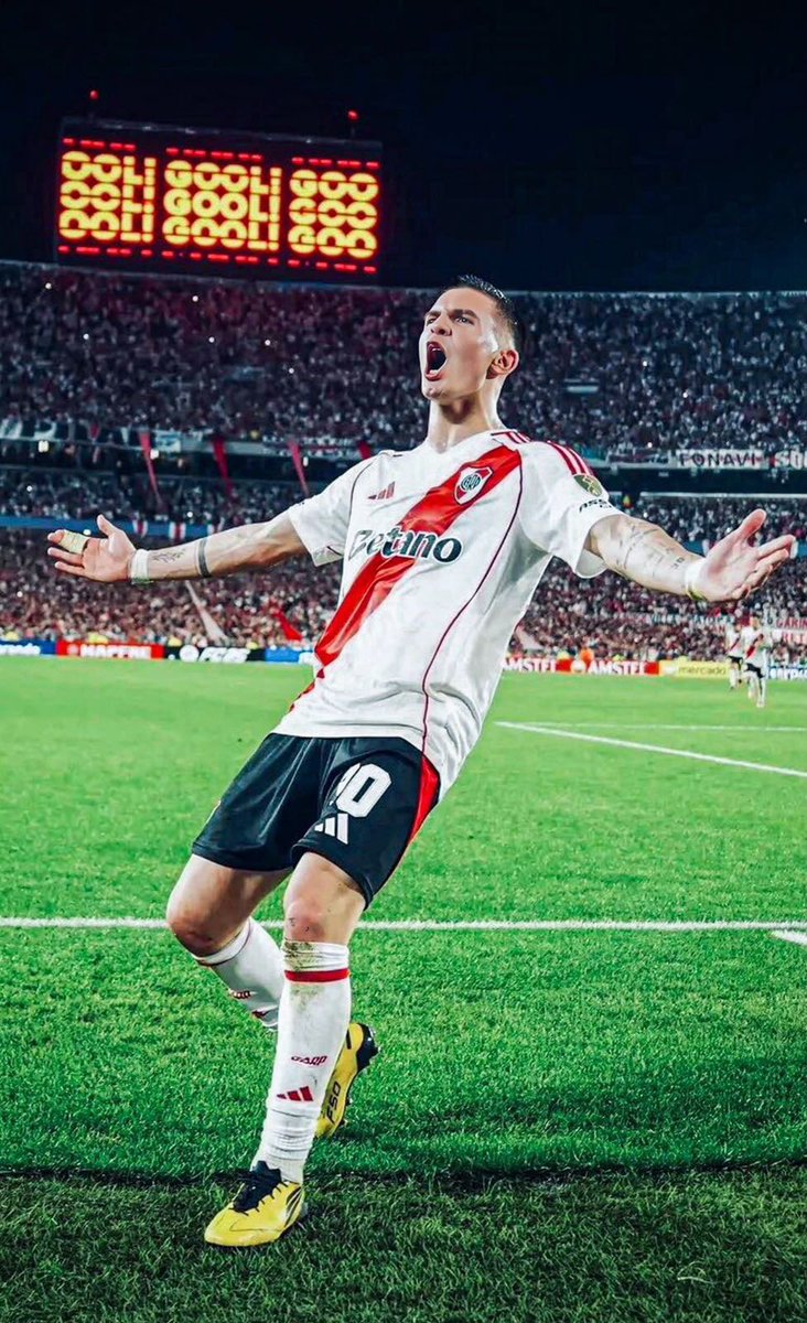 PalaPR_'s tweet photo. Mastantuono marcó un gol con los mismos botines que usaba en River. No los utilizaba desde su último partido en el Monumental con la camiseta del Millonario. https://t.co/QbQgLppPFf