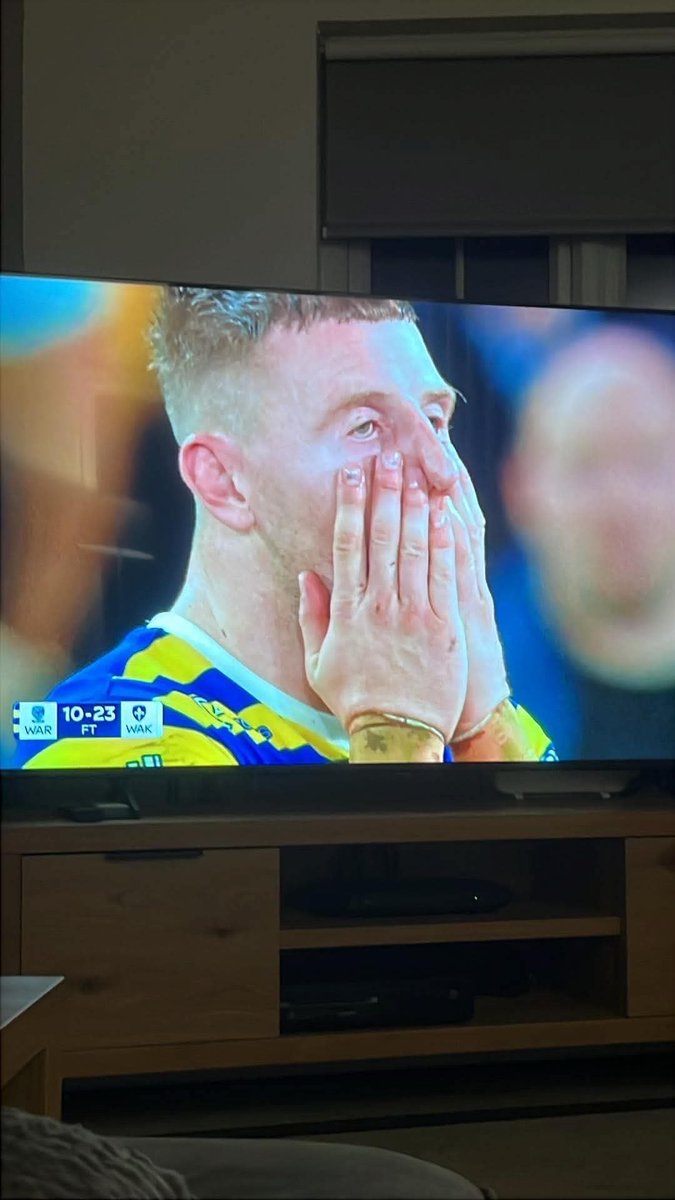 Tinka9090's tweet photo. @AdamMorriskj70 @wwrl_bayls You mean this one 😂 https://t.co/Gyi0rMmLEx