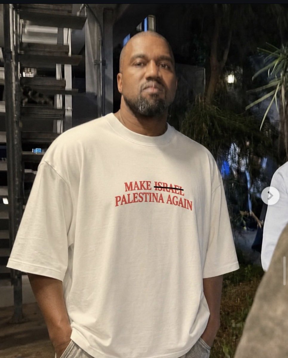 PNN_JESUS's tweet photo. Bout to cop me some Yeezys https://t.co/4QTsH3MpsS