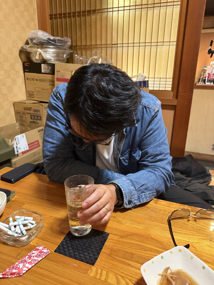 bicbavooom1's tweet photo. ブレイキングみくすとVol.1
ありがとうございました！！
可愛い子たちといっぱい写真撮れて、おじさん幸せ✨
最後は潰れたおじさんに現実に戻された
当たり前が当たり前じゃないって感覚、忘れずに生きます！
お誕生日プレゼントもたくさんありがとうございました！ https://t.co/qPKmOd5vLr