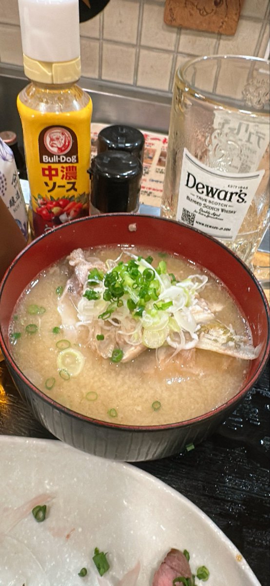 Magata27559's tweet photo. #一笑一杯
#ジムサウナ帰り予約訪問
#サッポロ黒ラベルスタート
#３日連続なので刺身回避
#酒豪の友はホタルイカ
#牛タタキは鉄板クオリティ
#いつものホッピーから🌽茶
#あら汁は毎日味が違うらしい
#長居なので最後にマグロメンチ
#青砥
#青戸 https://t.co/bUuPovBJI5