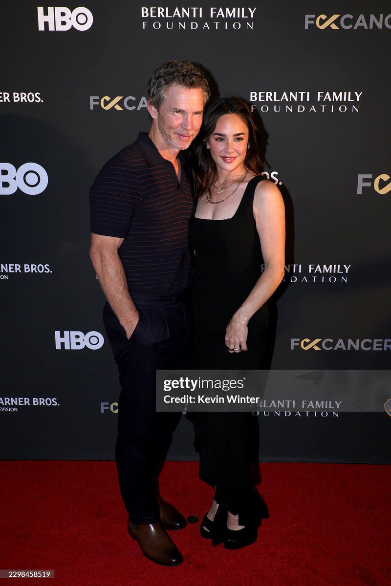 shawnhats's tweet photo. shawn hatosy and kelly albanese attend the "barbara berlanti heroes gala" benefitting f cancer at barker hangar https://t.co/EDoOy2SFPv
