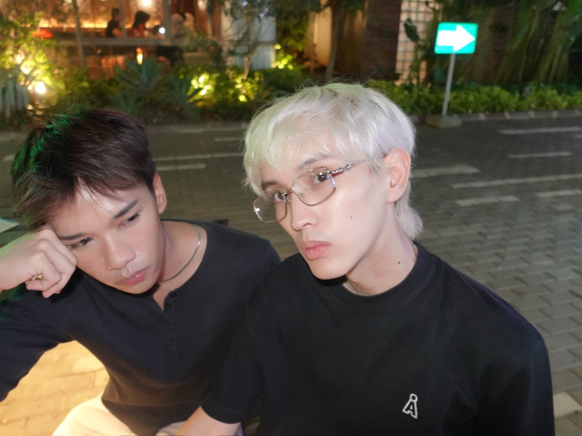 rosedesventz's tweet photo. ฅ^>⩊<^ ฅ https://t.co/8NuziuJOMr