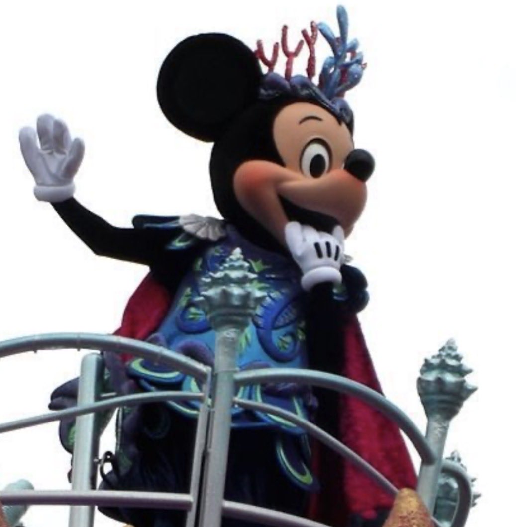 mkofox's tweet photo. シーのハロウィンも始まってこの頃はどっちもショーパレ見に行くのに忙しかったな… https://t.co/UF3Whmf2Pi