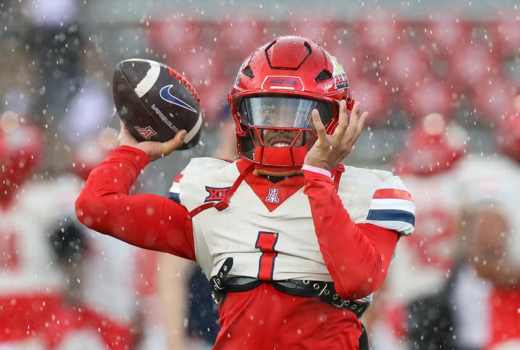 StarThomasIII's tweet photo. Grateful to receive an offer from Arizona! Thanks @CoachDoege 

@OrangePFootball @OrtegeJenkins16 @CoachDanny10 @pedrozapanthers @coachjudeoliva1 @GregBiggins @adamgorney @BlairAngulo @ChadSimmons_ @CharlesPower @CKennedy247 @Andrew_Ivins @mikehuntley63 @ocvarsityguy @latsondheimer