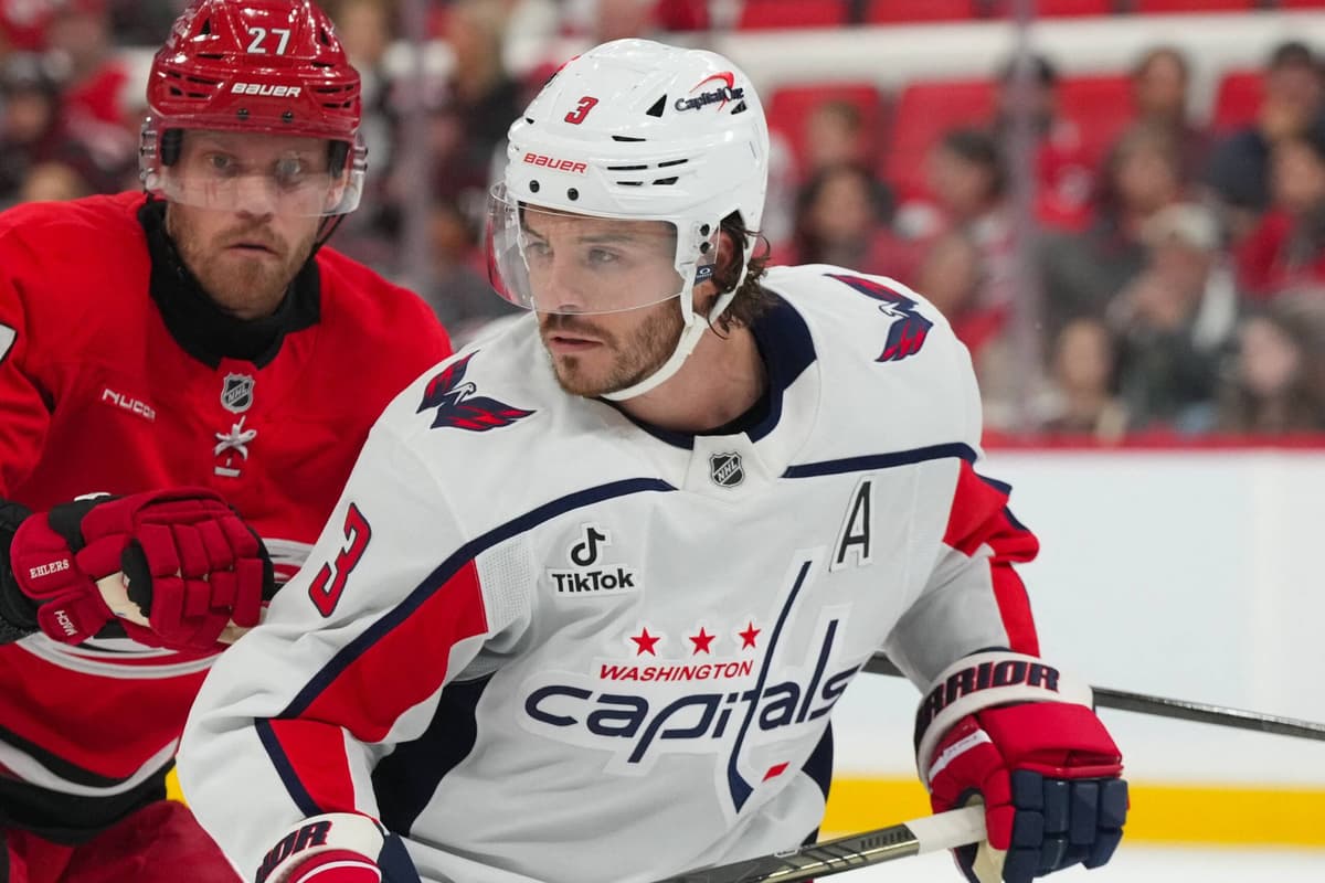 Capitals lose Matt Roy to lower-body injury in Tampa