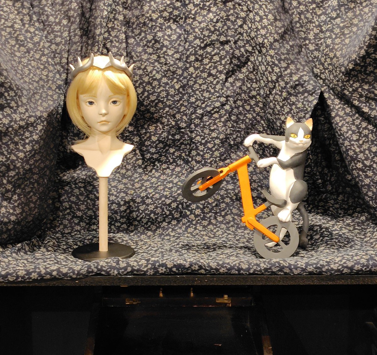 MM_Dolls's tweet photo. 今年作った作品展示したら、作風に開きがありすぎる感じになっちゃった https://t.co/Us7x5FaS5r