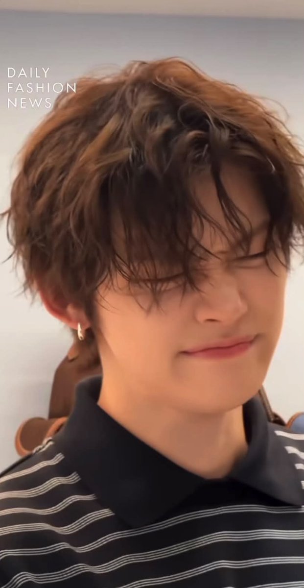 filwyj's tweet photo. vợ đi công tác nhớ vợ quá huhuhuhuhu 🥺🥺🥺

#YEONJUNxMiuMiu #YEONJUN
#MiuMiuSS27 @MIUMIUofficial https://t.co/fokInwcTTb