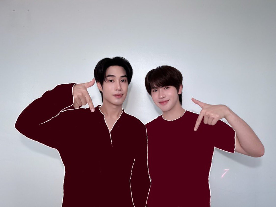 FirstoneCentral's tweet photo. 📝 | [𝙿𝚘𝚜𝚝 𝚃𝚛𝚊𝚗𝚜𝚕𝚊𝚝𝚒𝚘𝚗 ] •  #Fo_Trans 

🔔 New notification from a channel you subscribe to:

🎥 You(r)tuber Series: When I decided to become a YouTuber to compete with my ex

Hello! Was anyone asking for Q7? ~ 😉

Today I'm here to greet everyone early in the morning as usual, with the bonus of bringing both Intouch and Chobkhun along! ☺️

The sky is super bright and clear this morning, but we still want to ask for everyone's support. Please help us pray that the sky stays clear like this all day! 🙏🏻🥺

YOURTUBER Q7
#ยัวร์ทูบเบอร์Q7

♪ ༘⋆𐙚   #Tle_mtm   #Firstone   #TleFirstone   #เติ้ลเฟิร์สวัน ⋆𐙚𝄞⨾𓍢ִ໋
