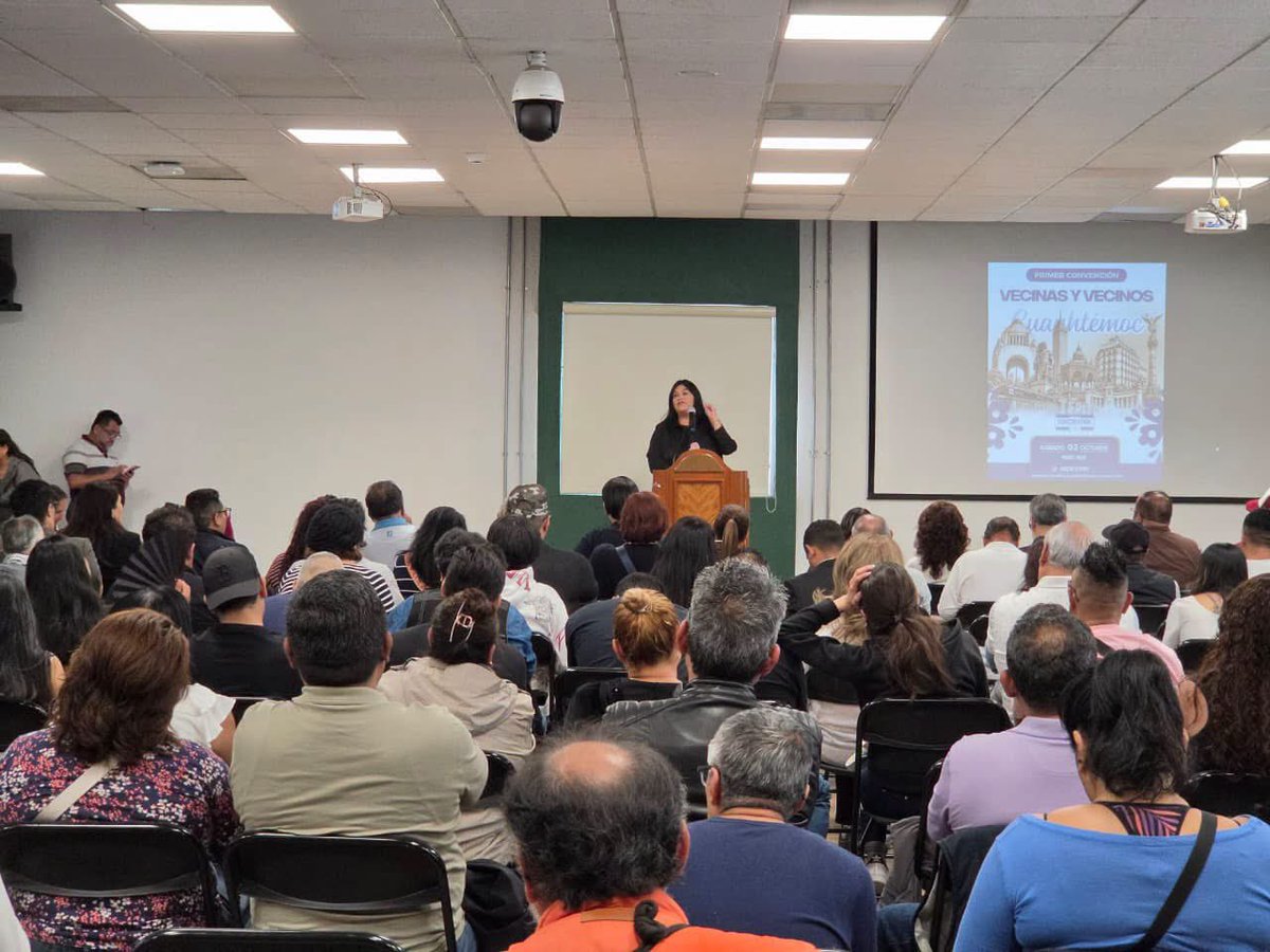 aramirezcuellar's tweet photo. Agradezco la presencia y participación de la Senadora @GpeChaviraMX, las diputadas @Dolores_PL, @MariaRoseteMx  y @LeonorOtegui; de las y los concejales de la alcaldía Cuauhtémoc como Emilio Villar y @PRISCILALOPEZM; de liderazgos como Armando Contreras, Gerardo Gómez, Cirilo, Juan Manuel Hernández, Rubén Escamilla, @SaulCastanona , Jóvenes liderazgos; así como de dirigentes del PT, COPACOS y representantes de las distintas colonias.

Seguimos construyendo una agenda de trabajo cercana a las vecinas y vecinos de la Cuauhtémoc.