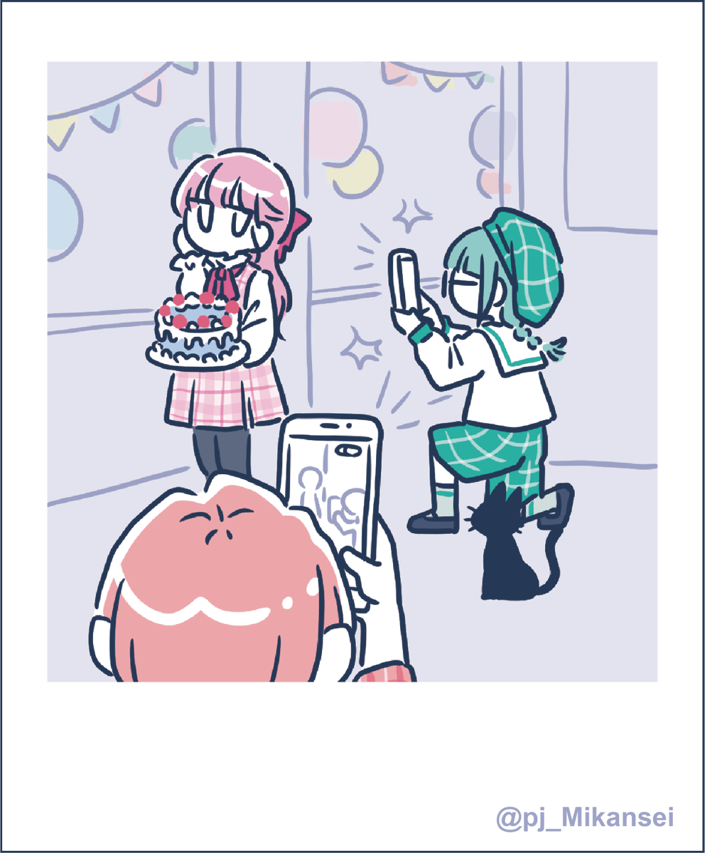 pj_Mikansei's tweet photo. 【ART FES開催まであと6日！】

「こっそり撮っちゃお！」

中野カメラマンがいろんな角度からももてゃを撮影している模様。
そしてその様子をちゃっかり撮るあすか。

#bsidelabel
#プロジェクト未完成
#SALAD_DAYS
#UP_FOR_PARTYオフショット https://t.co/rw1Ifv8STz