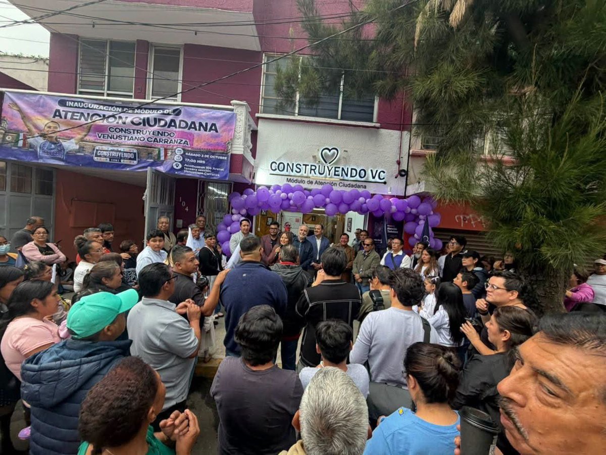 aramirezcuellar's tweet photo. En Venustiano Carranza, acompañando a Karla Gonzalez  en la inauguración del Módulo de Atención Ciudadana.

Muchas gracias a las vecinas y vecinos de Los Arenales por su confianza y por acompañarnos. Seguiremos trabajando cerca de la gente y atendiendo sus necesidades. https://t.co/fp02qYnbIy
