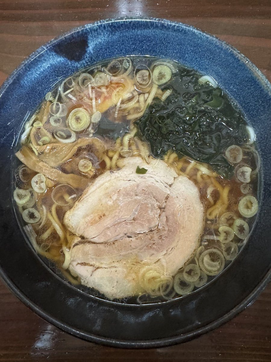 mescarbonicsub6's tweet photo. ラーメン部活動2026年551軒目は津南のつまりで、ラーメンと串カツ。
魚沼のブランド豚、妻有ポークを使ったトンカツで有名な店ですが、ラーメンです。
#ラーメン  #ramen #lamen #rahmen #中華そば #支那そば #つけ麺 #まぜそば https://t.co/5zUmk1DVmk