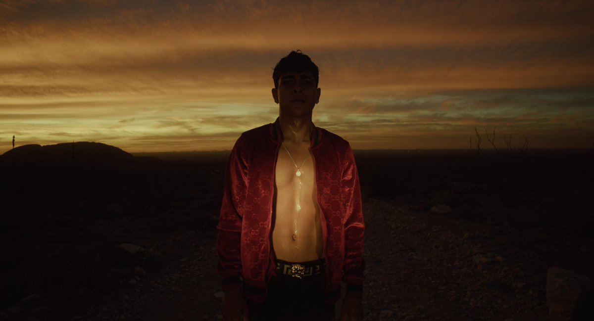 Chucho_Q's tweet photo. Gana “En el camino” el #Ariel68 a Mejor Película.

La última película con protagonistas LGBTQ+ en ganarlo había sido “Sueño en otro idioma” en 2018.

Se une a ganadoras como “El lugar sin límites” y “El callejón de los milagros”. 🌈 Un mejor track record que los Oscares. https://t.co/eBebiT9sLP