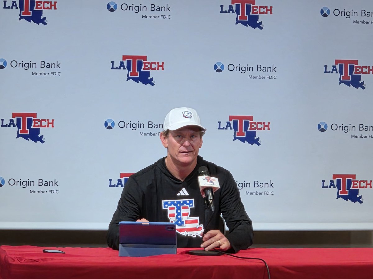 BelinsonMatt's tweet photo. Sonny Cumbie: "We want to play a brand of football that people are going home and saying, 'Man, those guys got after it and I'm proud of how they played.'" #LATech https://t.co/bjApTpPlec
