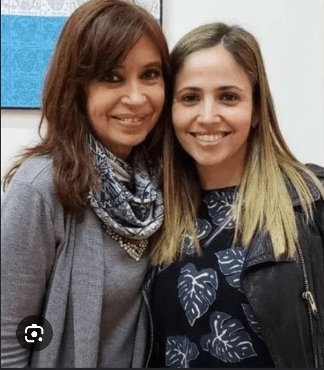 Taty1949's tweet photo. @ElLauchaOkey DIME CON QUIEN ANDAS Y.....TE DIRE QUIEN ERES.FIN. https://t.co/H4CI5PSiIG