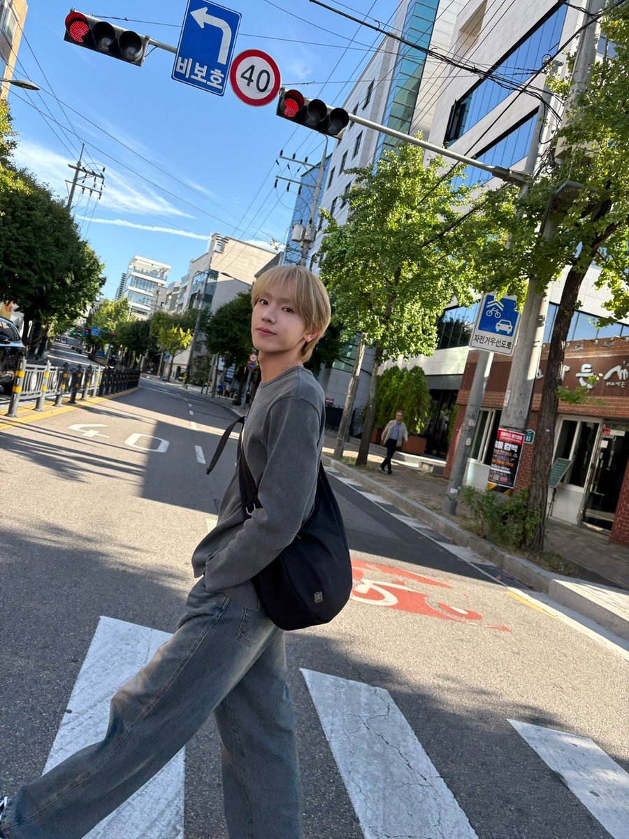wildblue_ykme's tweet photo. [YUTO]

🇰🇷📸✨

#WILDBLUE #池田優斗 #YUTO
#山下幸輝 #COKI https://t.co/1m3pDua8MC