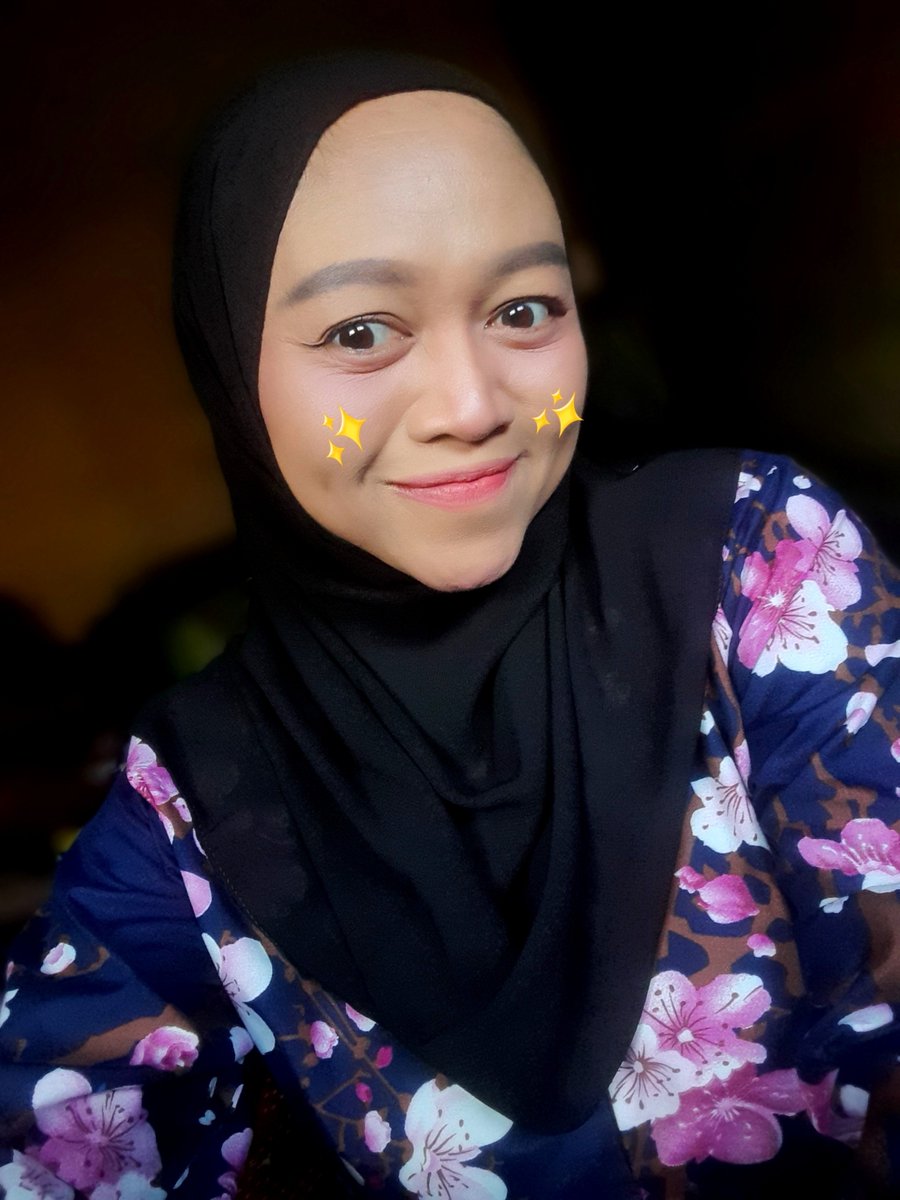divirawin's tweet photo. happy sunday
sebelum kondangan cekrek dulu 😚 https://t.co/MNTQewxqRN