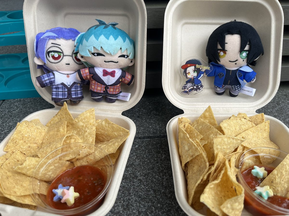 aynt123bb's tweet photo. 一旦ご飯食べに行くから離脱！ https://t.co/o6HqKl4tXl
