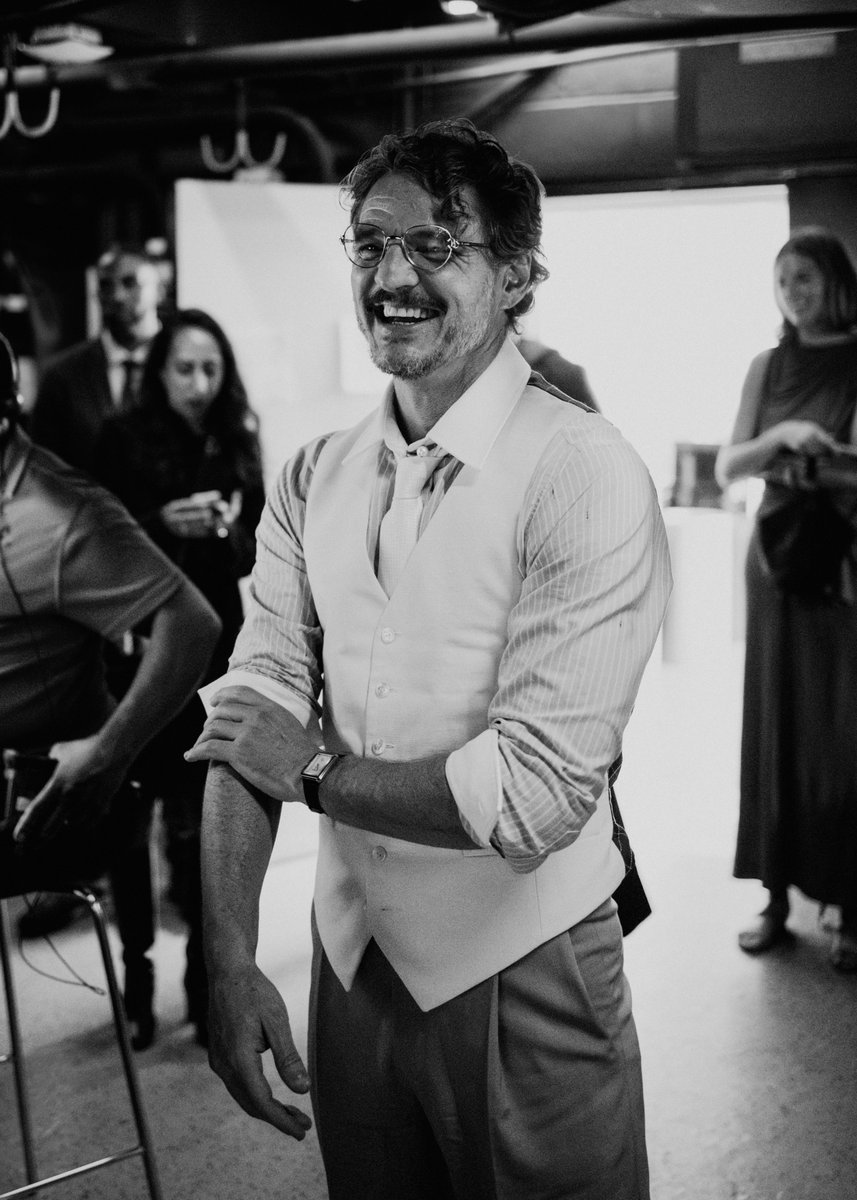 PedroPNation's tweet photo. New: more of Pedro Pascal at The world premiere of Behemoth! at #NYFF64 🖤🤍 

📸 @TheNYFF https://t.co/irmNoG3gKM