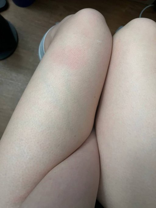 ReyesVz18's tweet photo. 在校高中学生…

国庆放假

有人要锐评我的福吗？

1：看福    2：看🐻

Luo照  实况！！流言111，看完删噢…… https://t.co/K1k10FEJ5F