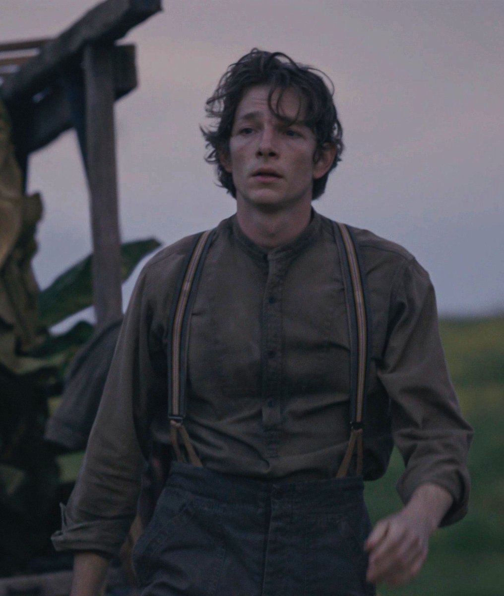thsaintalia's tweet photo. probably the prettiest he has ever looked onscreen i can’t lie https://t.co/vyRrNKF1lD