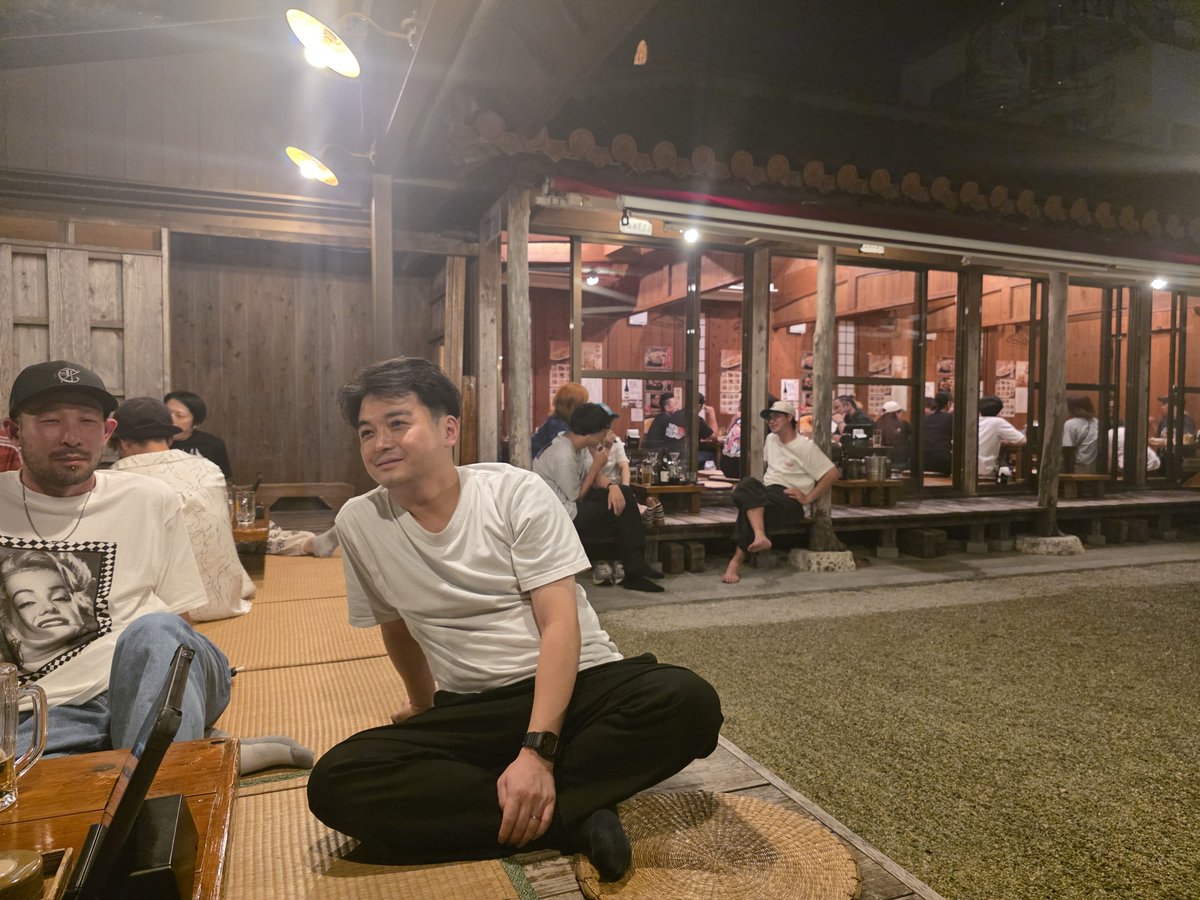 KentaUesugi's tweet photo. 大切な話が言葉で飛び交うようになった気がする。

口に出すのに勇気がいるからなかなかできなかったことも頑張っている。

そして頑張る価値がある。

せっかく素晴らしい人材が溢れているのだから大切にしないともったいない。

時間はあるようで実はそんなにない。

有限だ。

この先大切になるのは改めてリスペクトと思いやりだと思う。