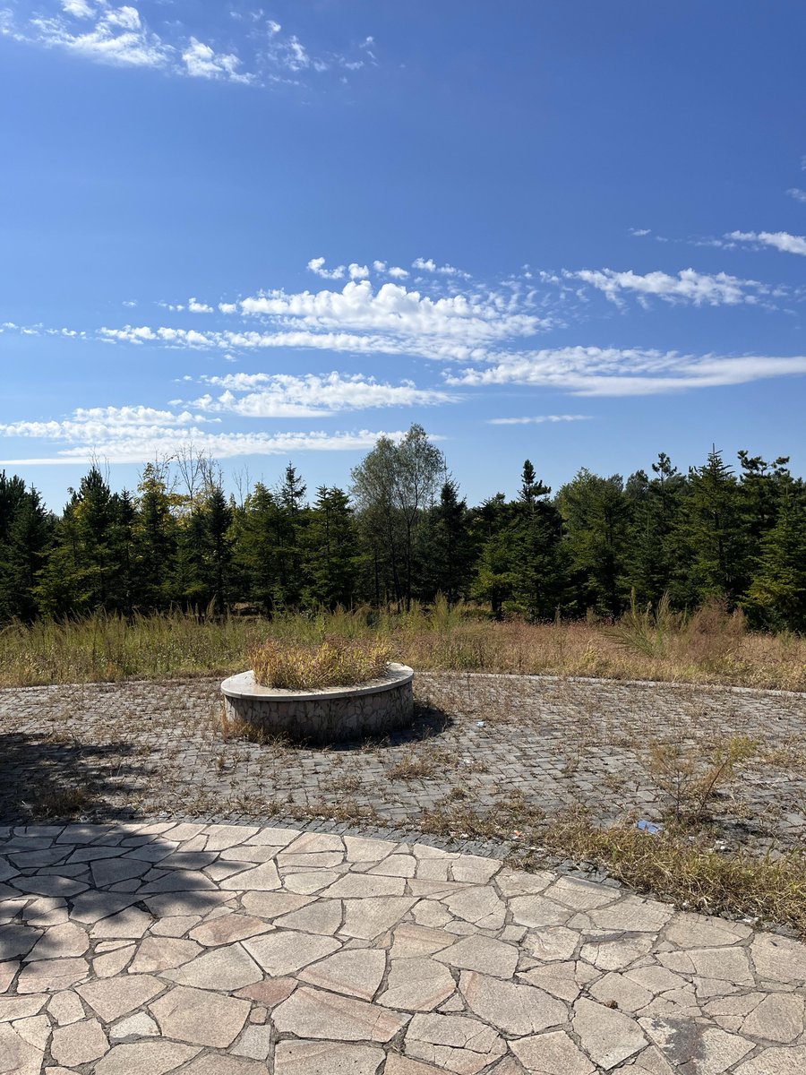 DeepTorchrh3w's tweet photo. Today I visited Langzhan Guanchi—an amazing spot full of sunlit charm and historical vibes! https://t.co/pvyrEtLwoZ