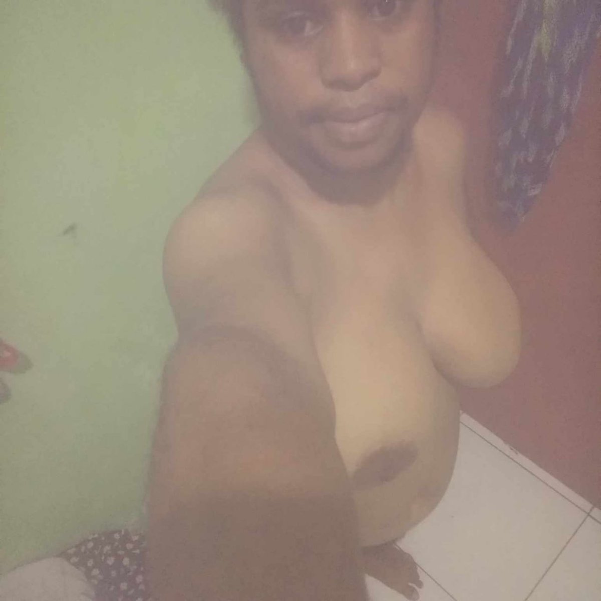 FARMINCEsambom's tweet photo. Ada yang kenal k perempuan Yalimo nee Feronika Wandik jg kenal Bater foto 7 video 5 https://t.co/9nMnudI33q