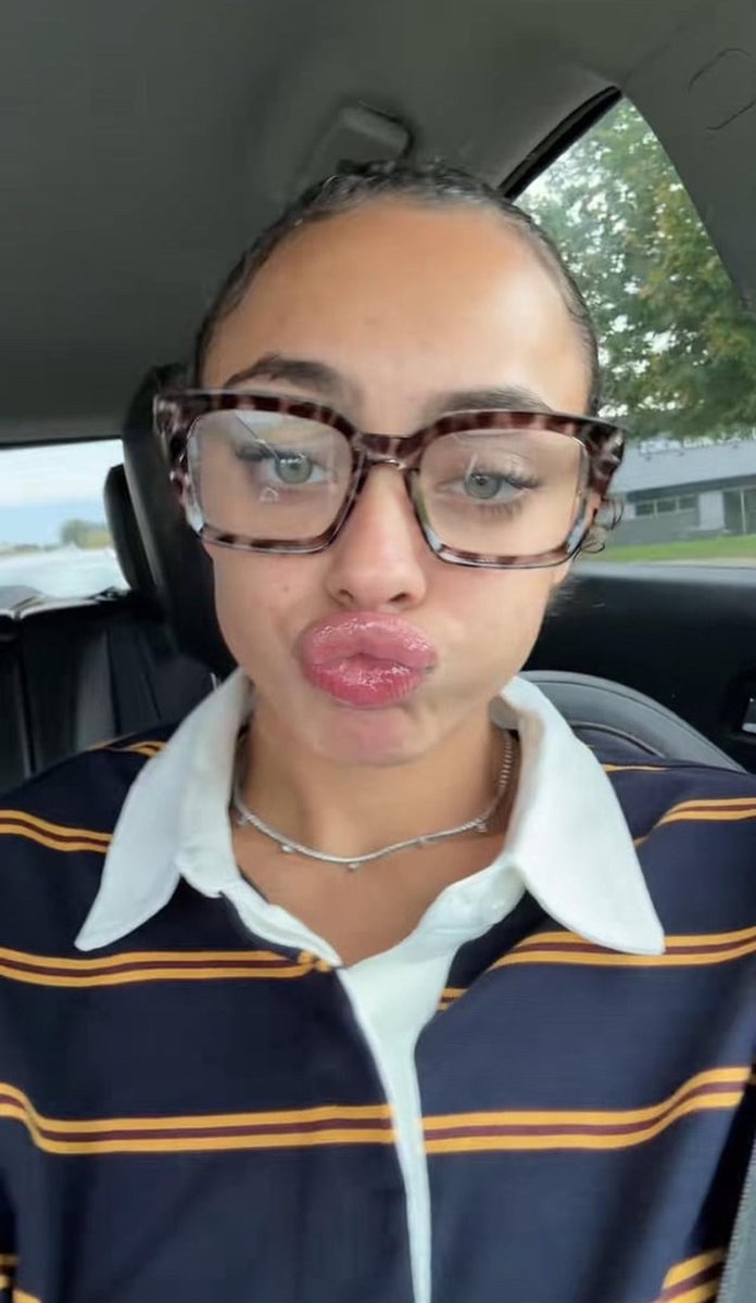 LipQueenCity's tweet photo. The Noises I Hear While Stroking My Meat With Lube &amp; Lotion Be So FuqN Nutty 😩😵‍💫💦 https://t.co/zqKVK1H2dB
