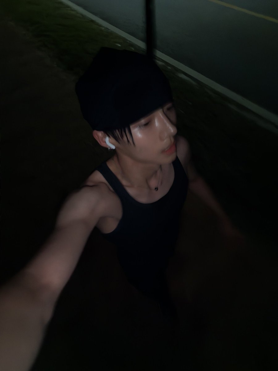 _bloomleeng's tweet photo. いつも忙しくても時間見つけて走ろうとするサンウォンくん、大大大尊敬 https://t.co/gvEKxQPKZM