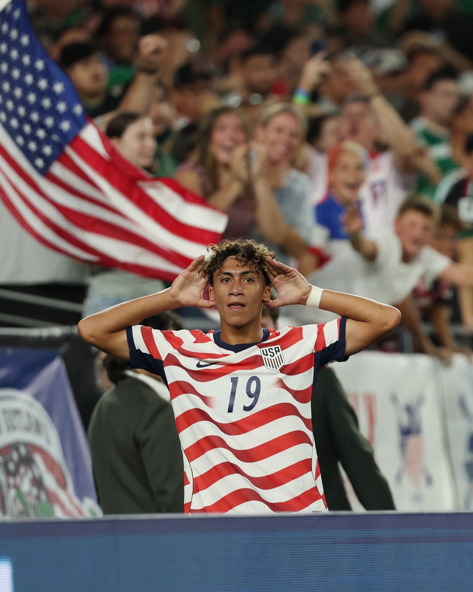 brfootball's tweet photo. Tres a cero 🇺🇸 https://t.co/xi2U9jAh04