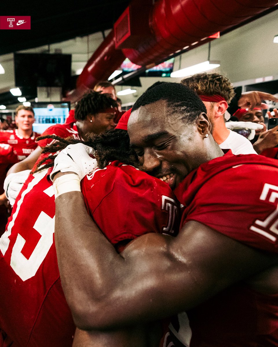Temple_FB's tweet photo. Good Night from Raymond James Stadium 😁

#TempleTUFF https://t.co/dLRENG1Gi9