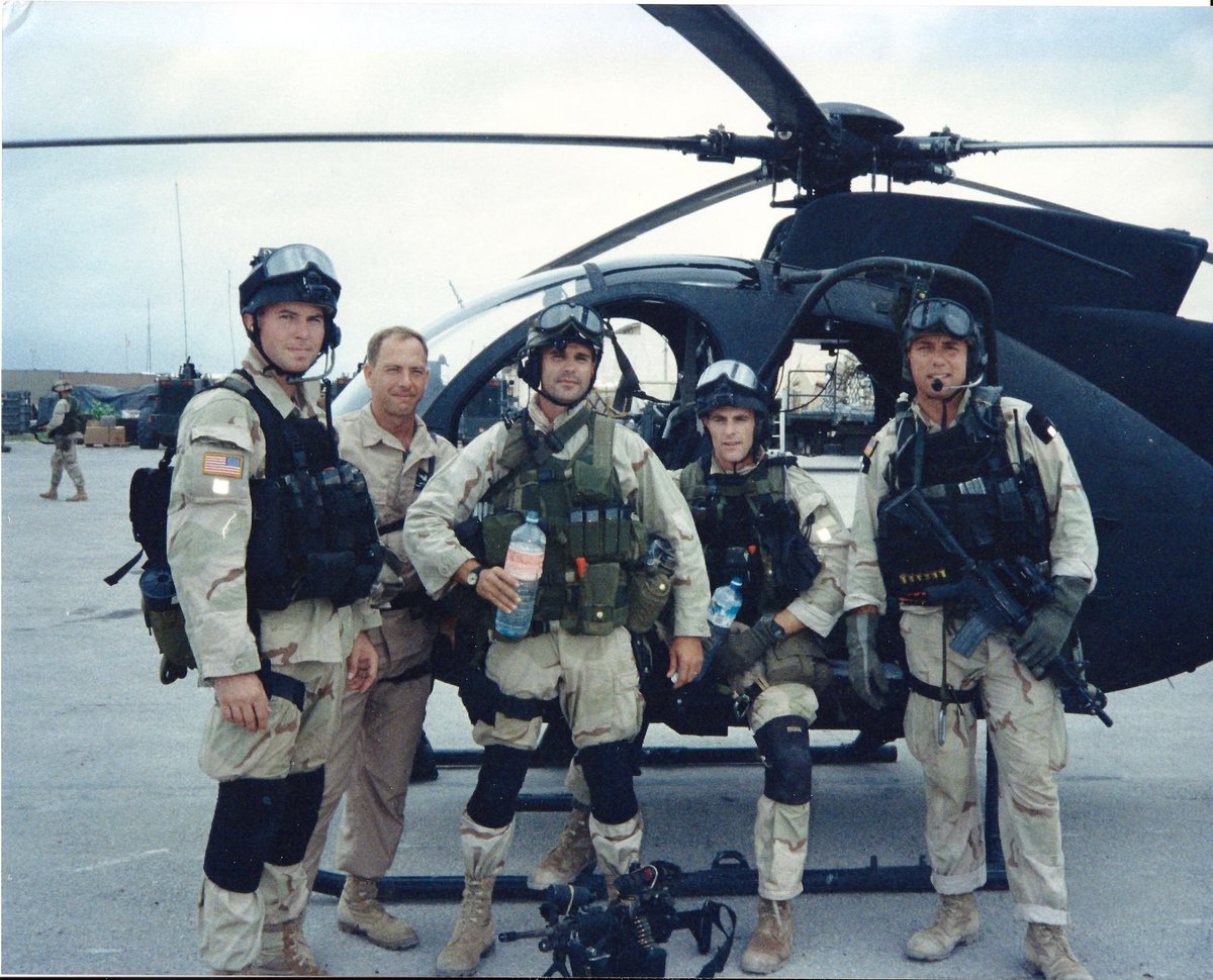 zeeshanzac09's tweet photo. Remember the fallen. 

Anniversary of Blackhawk Down. 

Battle of Mogadishu October 3rd 1993. https://t.co/fFkBJueYAW