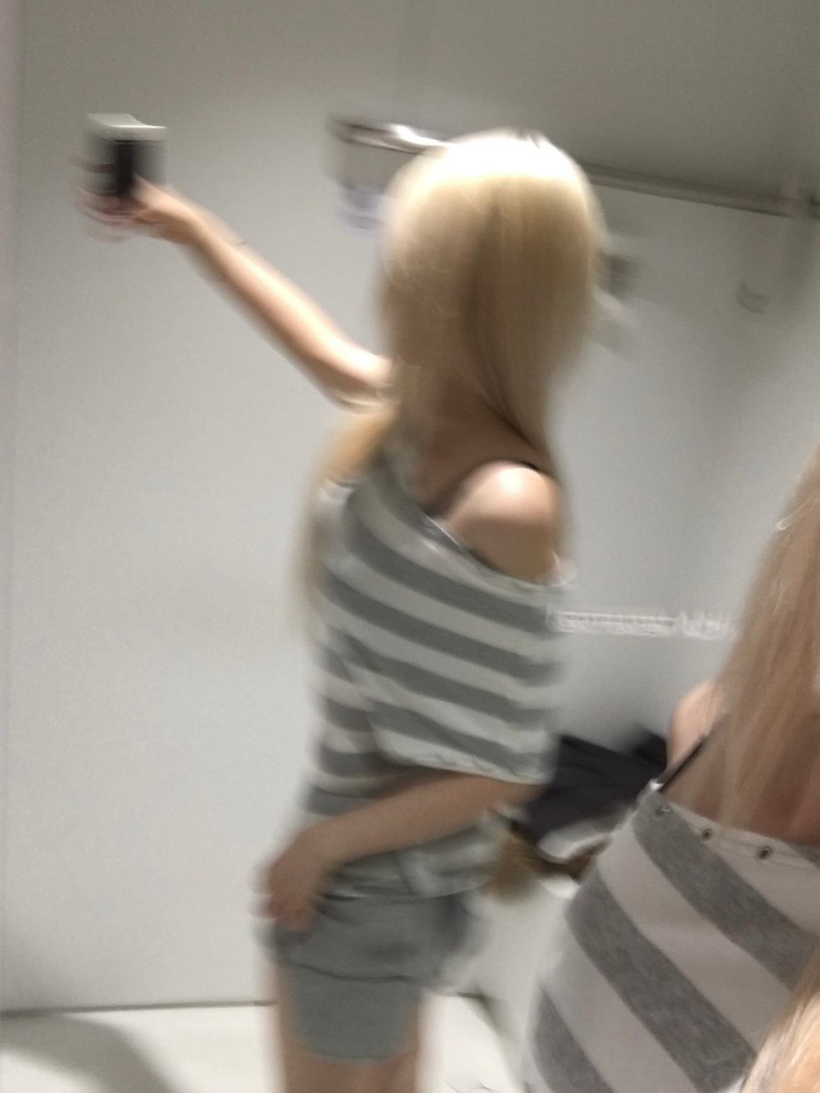 kma_zz's tweet photo. 누구 https://t.co/IzKYOf9kQl