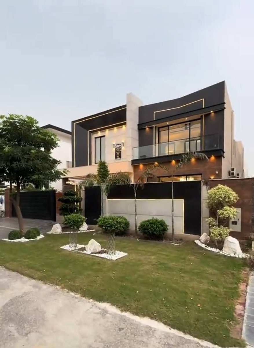 AdilShabbitrmx's tweet photo. 🏡✨ 1 Kanal House For Sale – DHA Phase 6, Lahore ✨🏡

💰 Low Budget House

📞 ADiL Real Estate &amp; Builders
📱 0321 9428016

#DHALahore #DHAPhase6 #1KanalHouse #HouseForSale #LowBudgetHouse #PropertyForSale #LahoreRealEstate #DHAProperty #ADiLRealEstate #RealEstateLahore #Invest https://t.co/g98NrZ8fEK